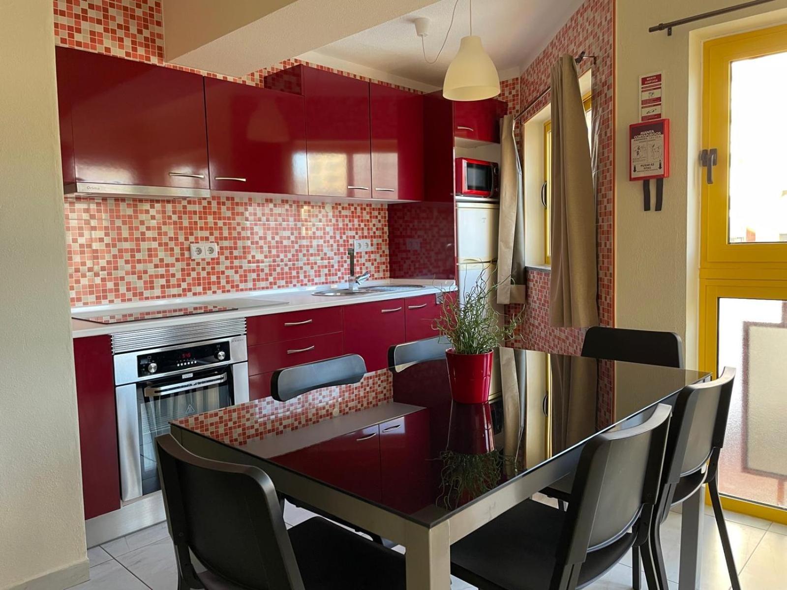 T2 With Pool, 300M From The Beach Portimao Exterior photo